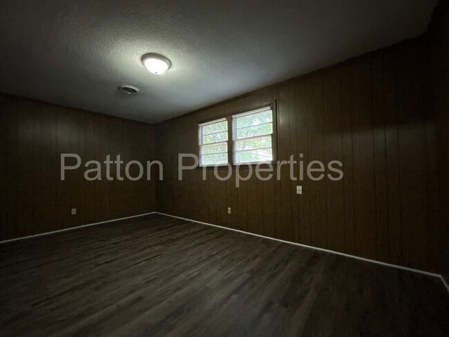 Building Photo - 3903 Bright Ave