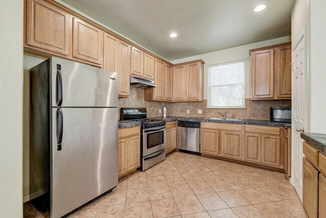 Building Photo - 5304 Evans Ave