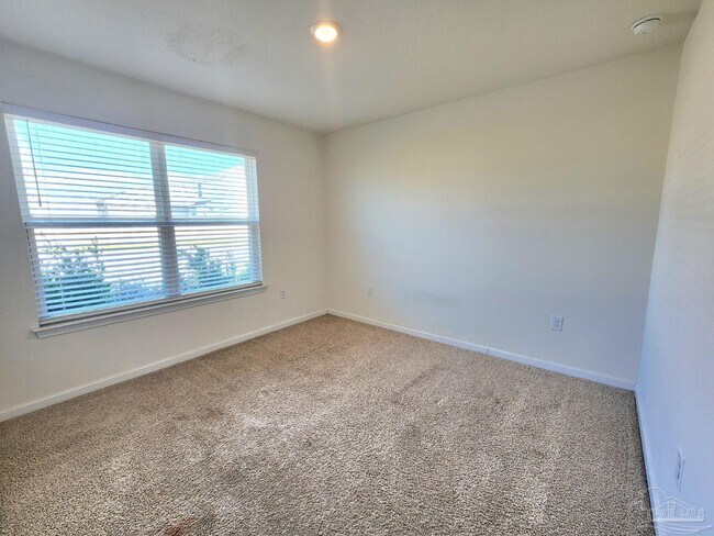 Building Photo - 7457 Steeplechase Blvd