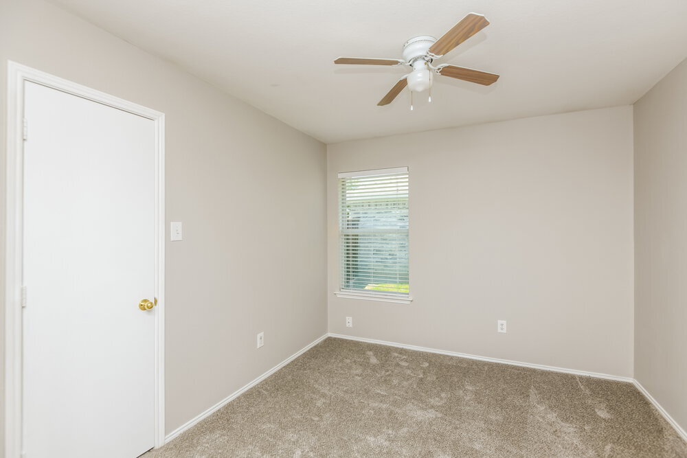 Building Photo - 1012 James Donald Ln