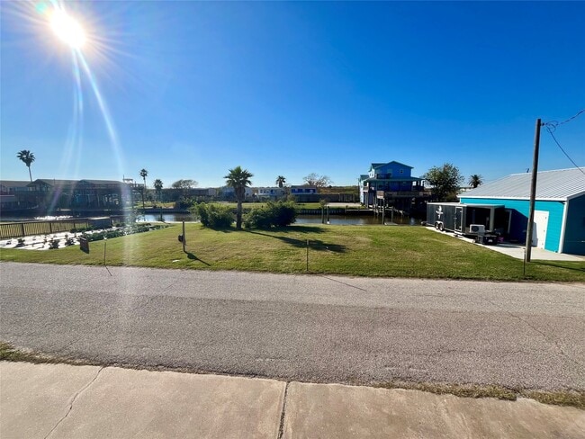 Building Photo - 318 Marine Way