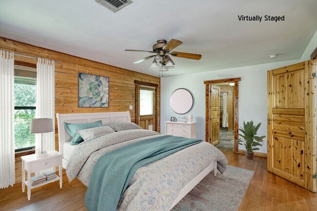 Building Photo - Custom Home with Separate Apartment