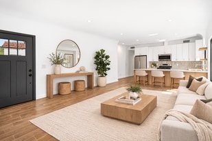 Virtually Staged - 618 N Vista St