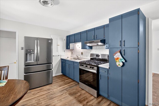 Building Photo - 354 Burncoate Dr