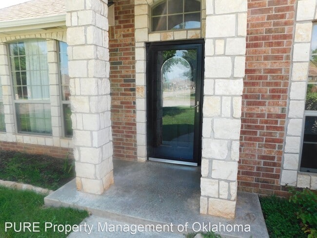 Building Photo - 4 br, 2.5 bath House - 9204 Stacey Lynn Lane