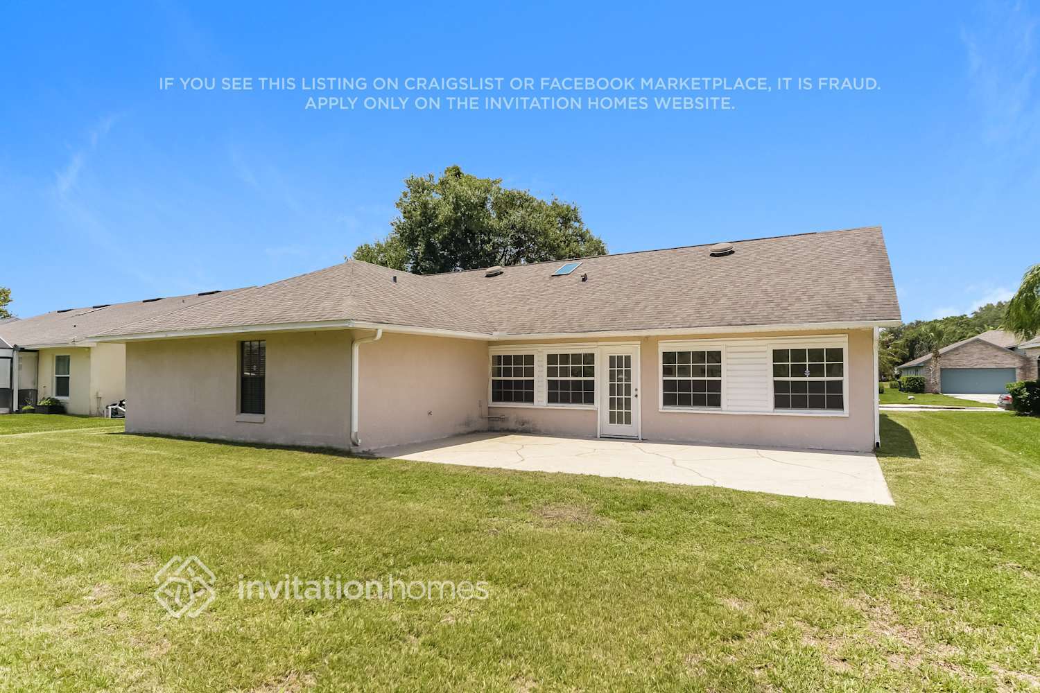 Building Photo - 2442 Sweetwater Blvd