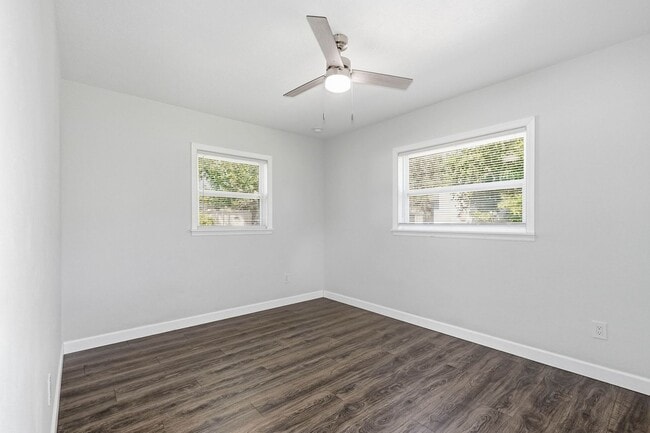 Building Photo - Section 8 Accepted! Beautiful Home in Largo - Spacious Backyard and Move-in ready! 3bed|2bath