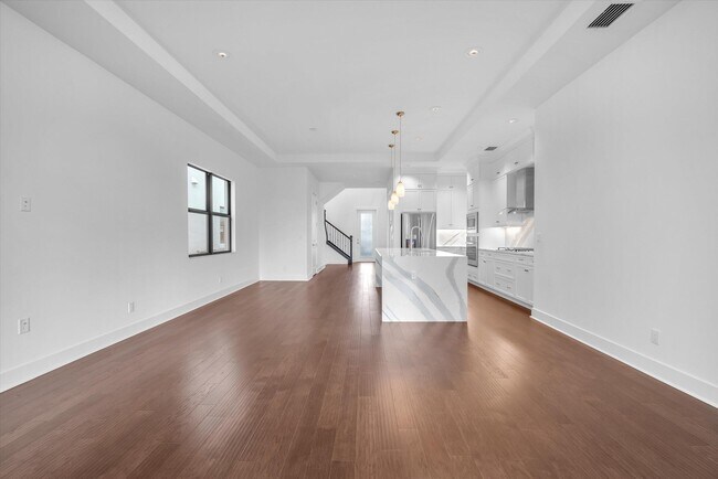 Building Photo - 13482 Artisan Cir