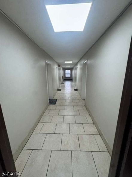 Building Photo - 711 Plainfield Ave