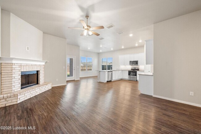 Building Photo - 1902 Kirksey Ave