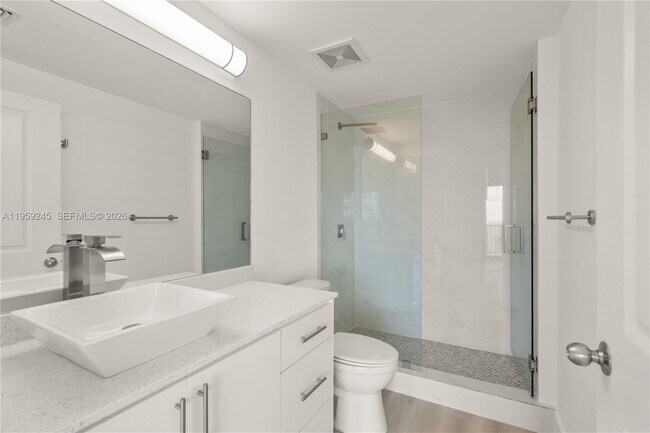 Building Photo - 1250 S Miami Ave