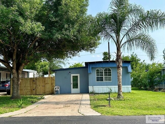 Building Photo - 15702 Orange Dr