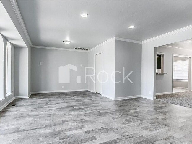 Building Photo - 12508 High Meadow Dr