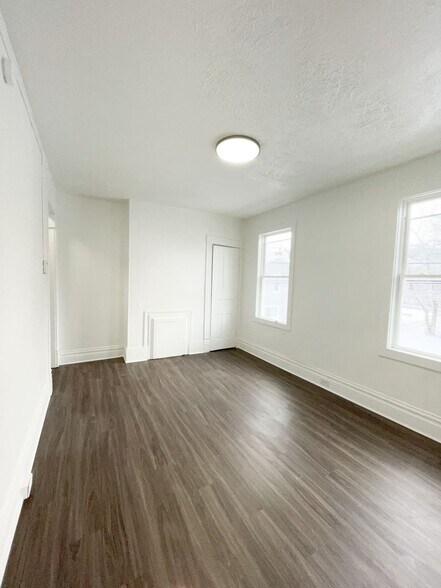 Building Photo - 709-711 Industry St