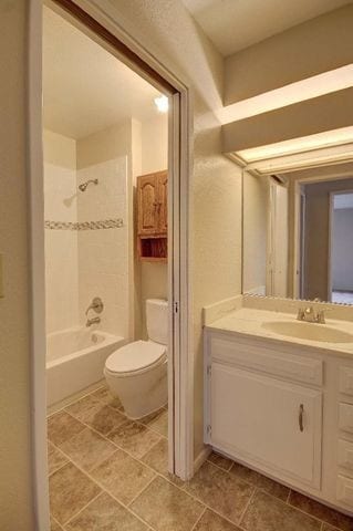 Building Photo - 2402 N Main St