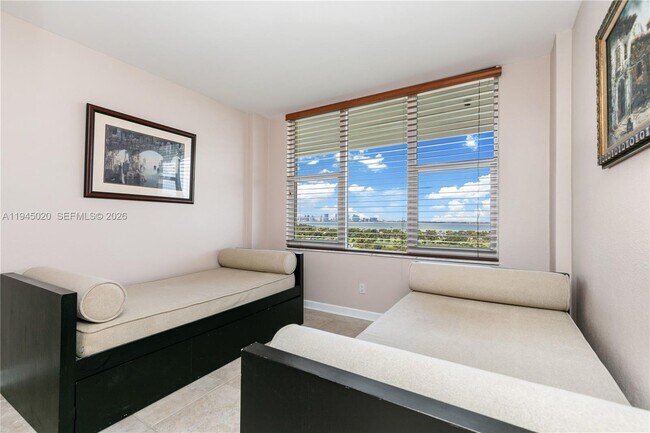 Building Photo - 5600 Collins Ave