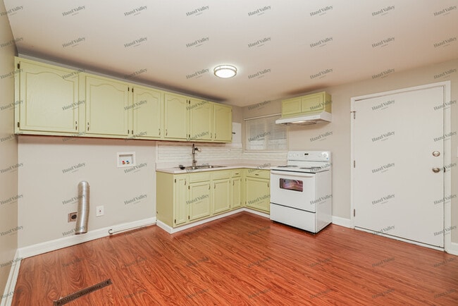 Building Photo - 4500 Henrich Dr