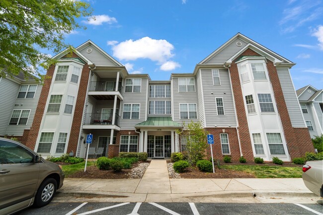 Primary Photo - 3 bedroom CONDO in Annapolis.
