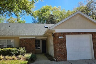 Building Photo - 3 Bedroom/ 2 Bath home at The Greens at West End