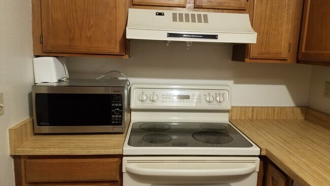 Building Photo - 3857 N Paseo de las Canchas