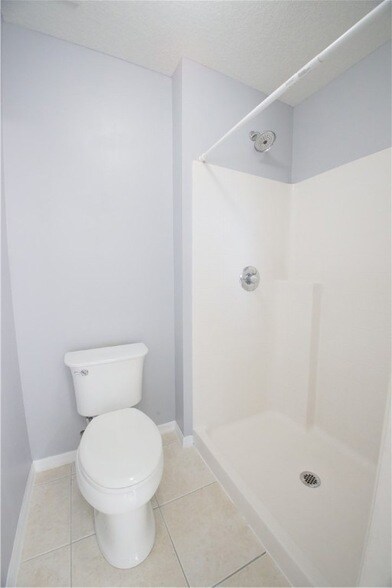 Building Photo - 203 Stony Point Dr