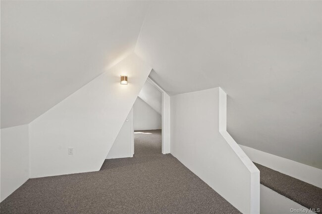 Building Photo - 352 Willett Ave