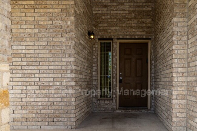 Building Photo - 5167 Top Ridge Ln