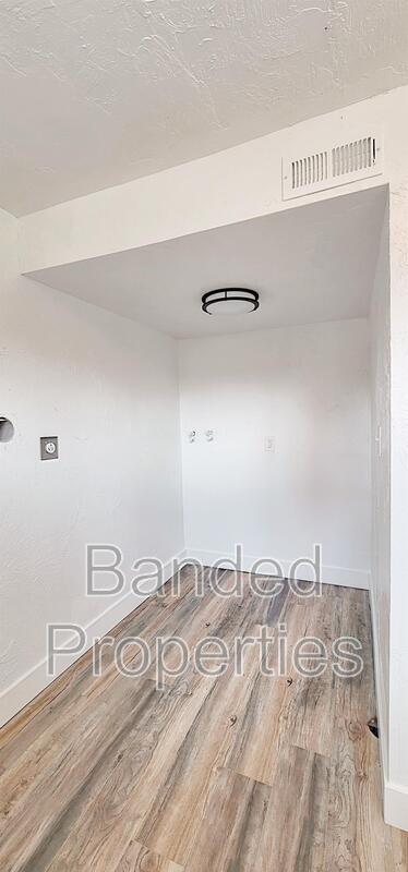 Building Photo - 3880 S 4535 W