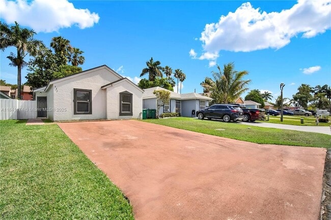 Primary Photo - 941 SW 7th Ct