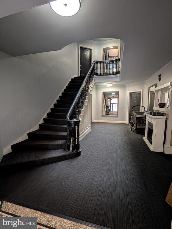 Building Photo - 1332 15th St NW