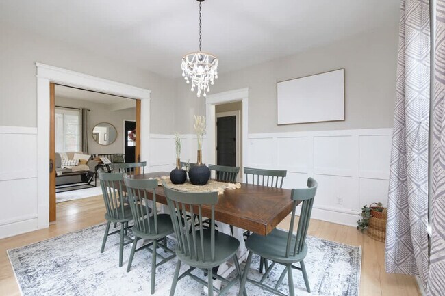 Building Photo - 713 Crosby St