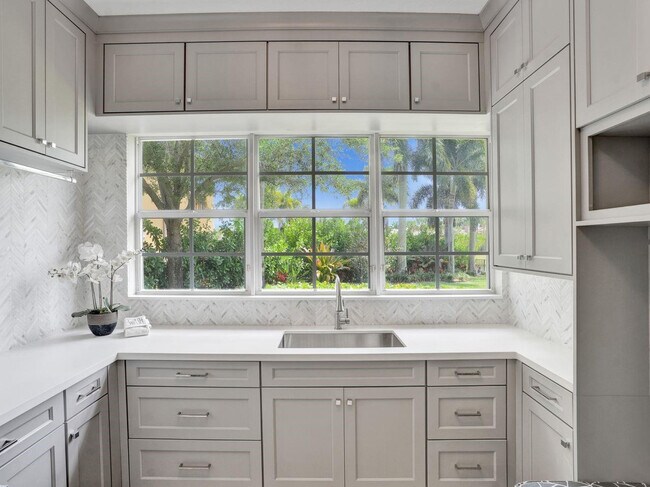 Building Photo - 12328 NW 69th Ct