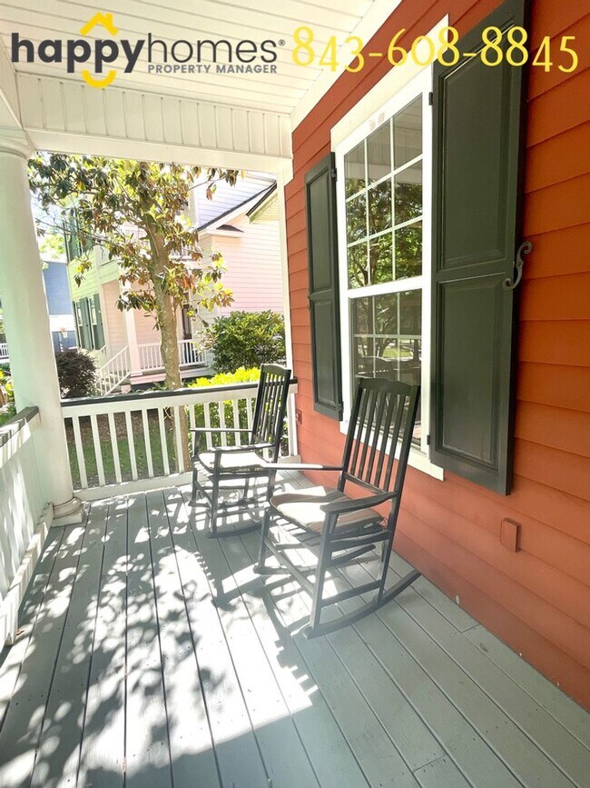 Building Photo - Gorgeous home in an ideal location on Daniel Island