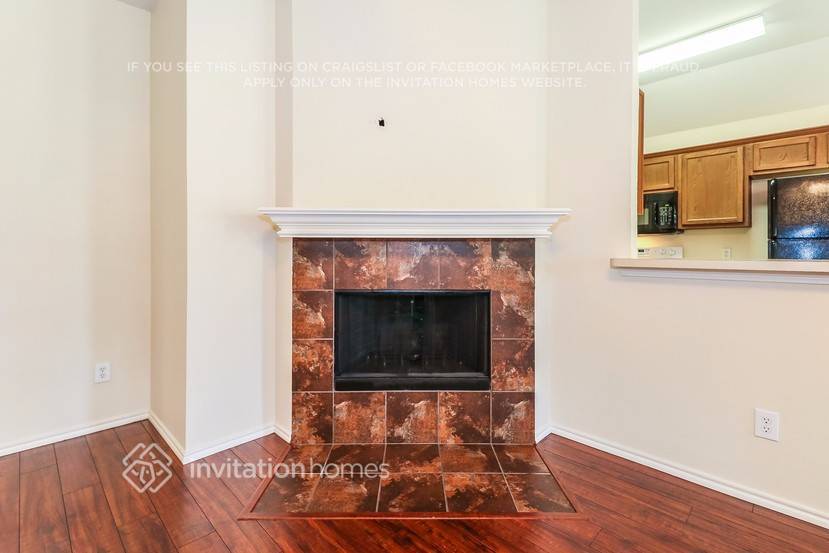 Building Photo - 1133 Park Glen