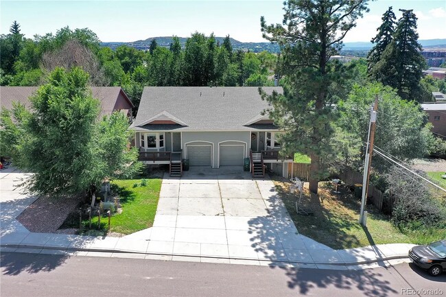 Primary Photo - 3 bed / 2.5 bath duplex in Castle Rock!! -18 month lease preferred
