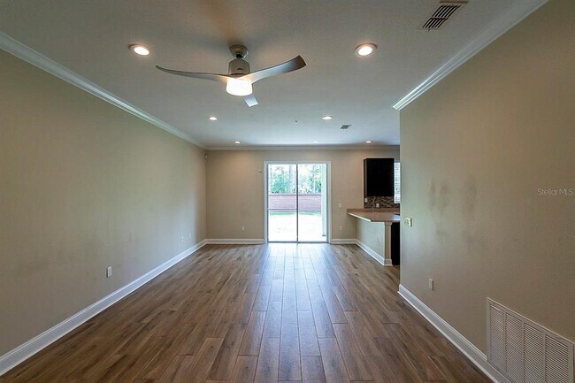 Building Photo - 718 Terrace Spring Dr