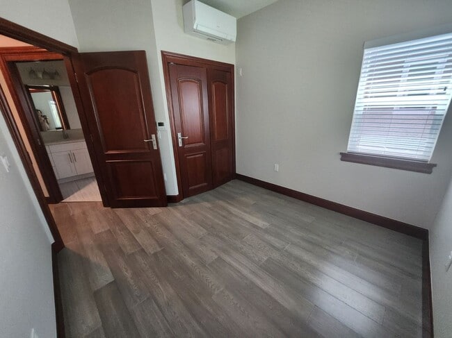 Building Photo - Luxury 3/2 Grated Community in South Kihei.