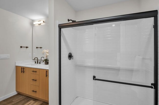 Building Photo - New Construction Luxury Townhome - Bright & Sunny End Unit