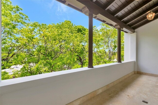 Building Photo - 2609 Anderson Rd