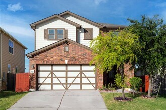 Building Photo - 606 Screech Owl Dr