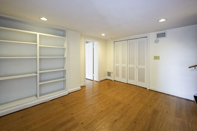 Building Photo - NW DC - Timeless Elegance Meets Modern Comfort in AU Park (with Pool!)