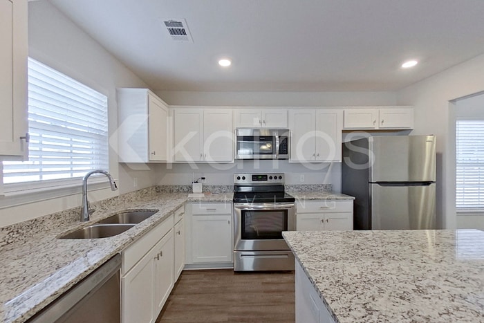 Building Photo - 109 Western Red Cedar Dr