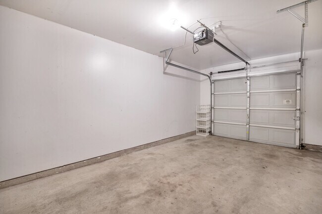 Building Photo - 955 N 1125 W