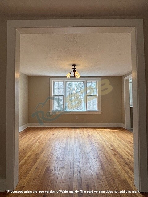 Building Photo - 85 Pennwood Ln