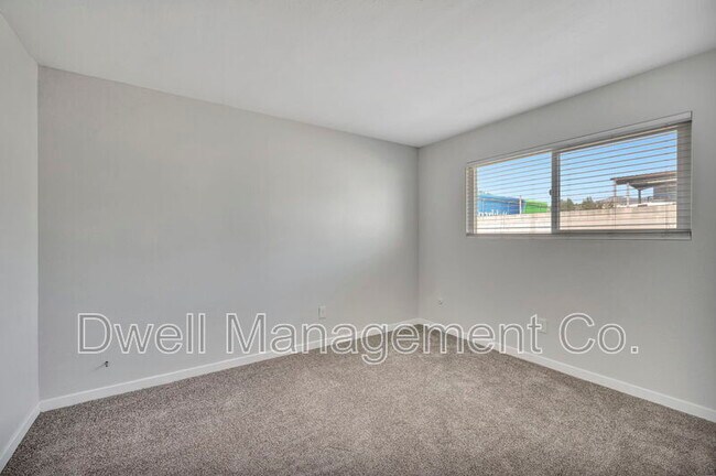 Building Photo - 805 N 3rd St