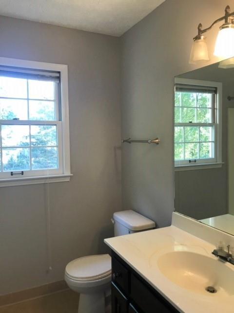 Building Photo - 4817 Woodspring Dr NE
