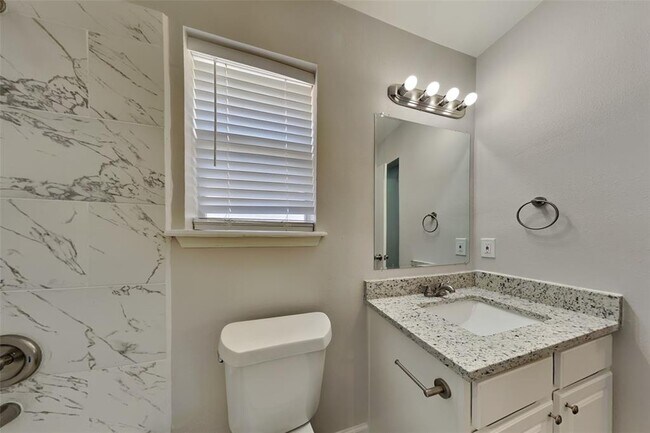 Building Photo - 7330 Parkland Manor Dr