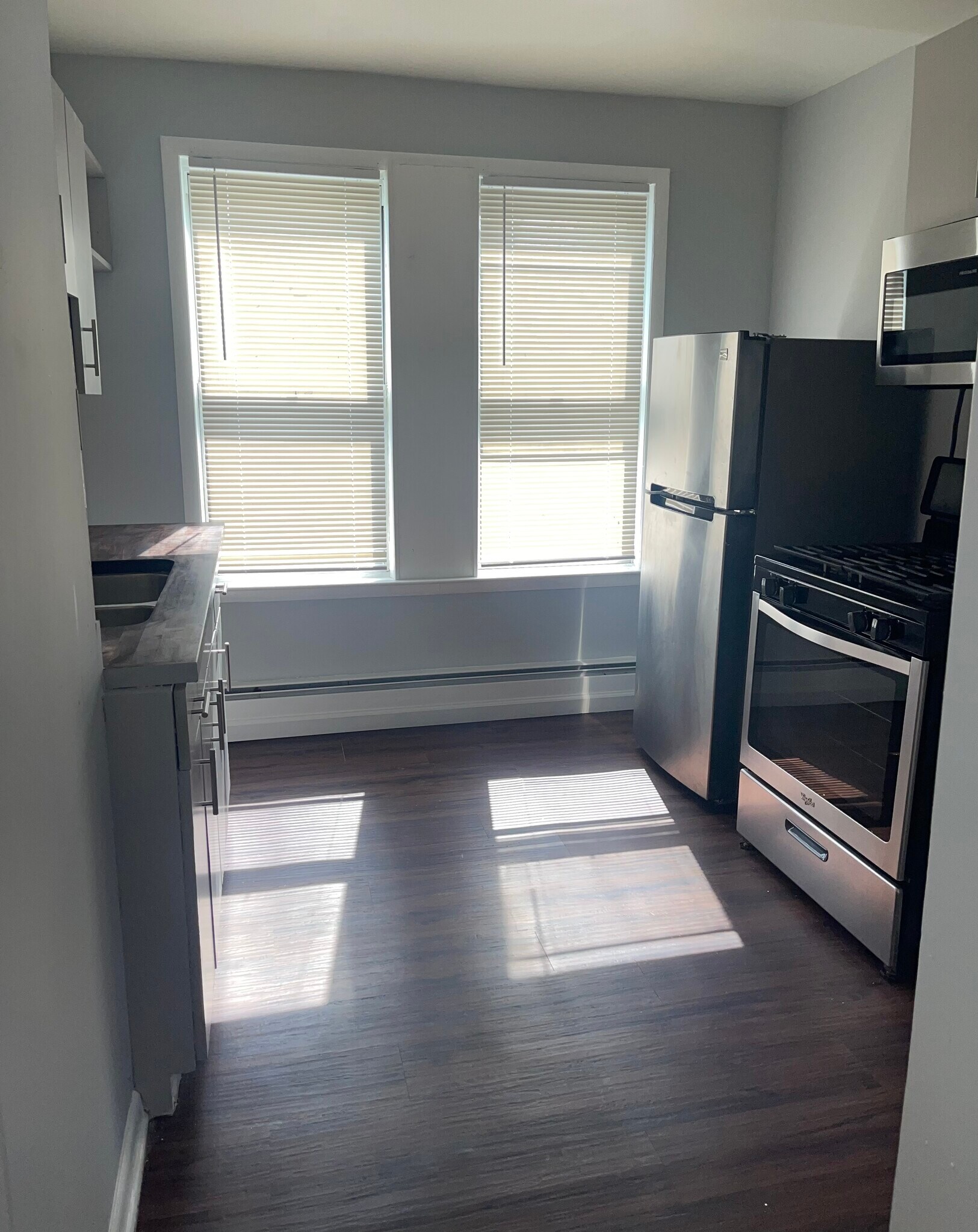 Building Photo - 3914 Maine Ave