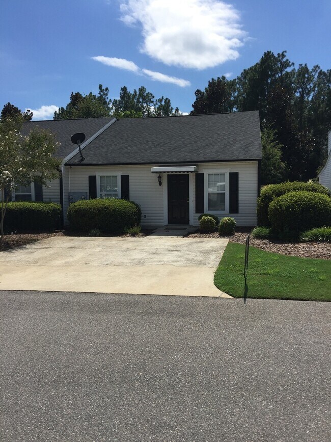 Building Photo - Furnished 2 Bed, 2 Bath Condo