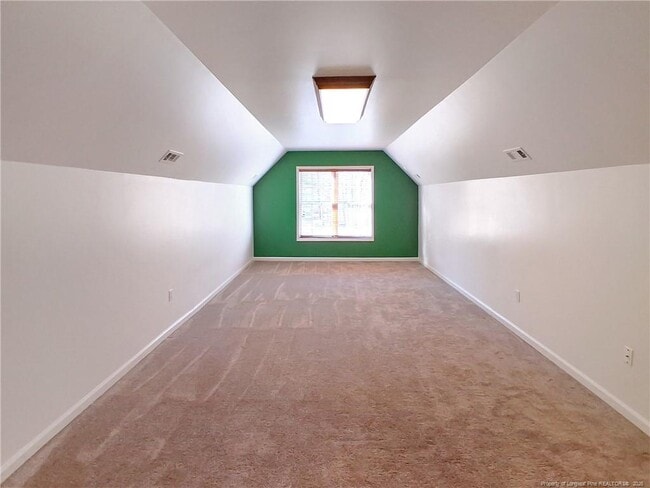 Building Photo - 9310 Creek Path Pl